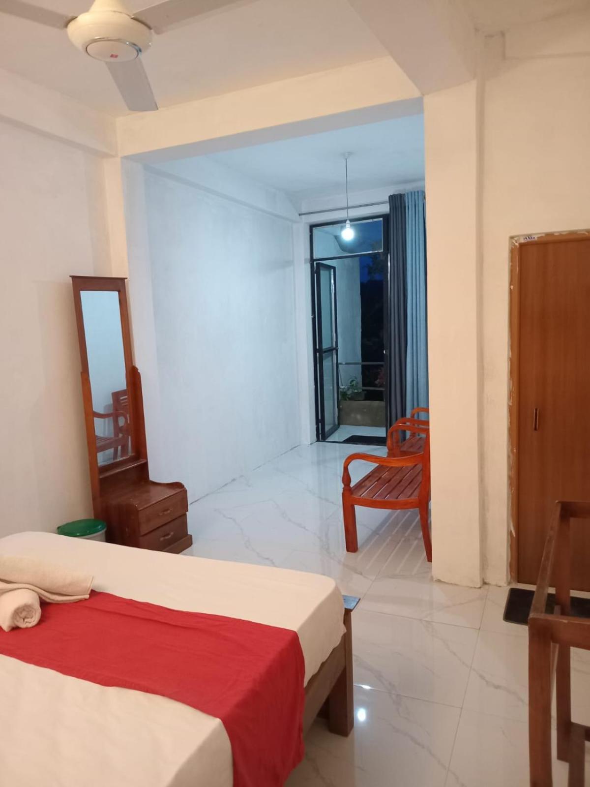 Sadhara River View Lodge كاندي المظهر الخارجي الصورة