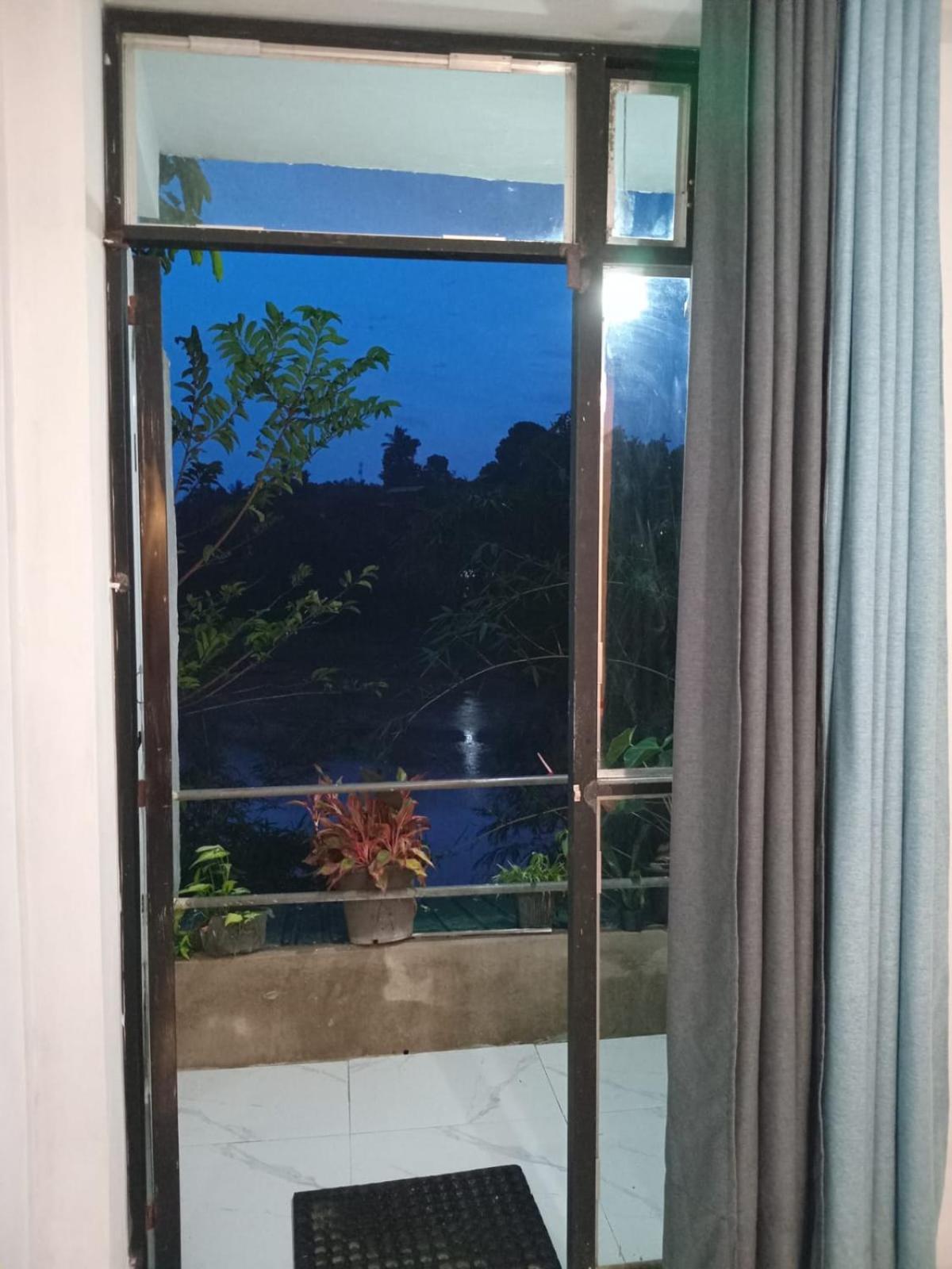 Sadhara River View Lodge كاندي المظهر الخارجي الصورة