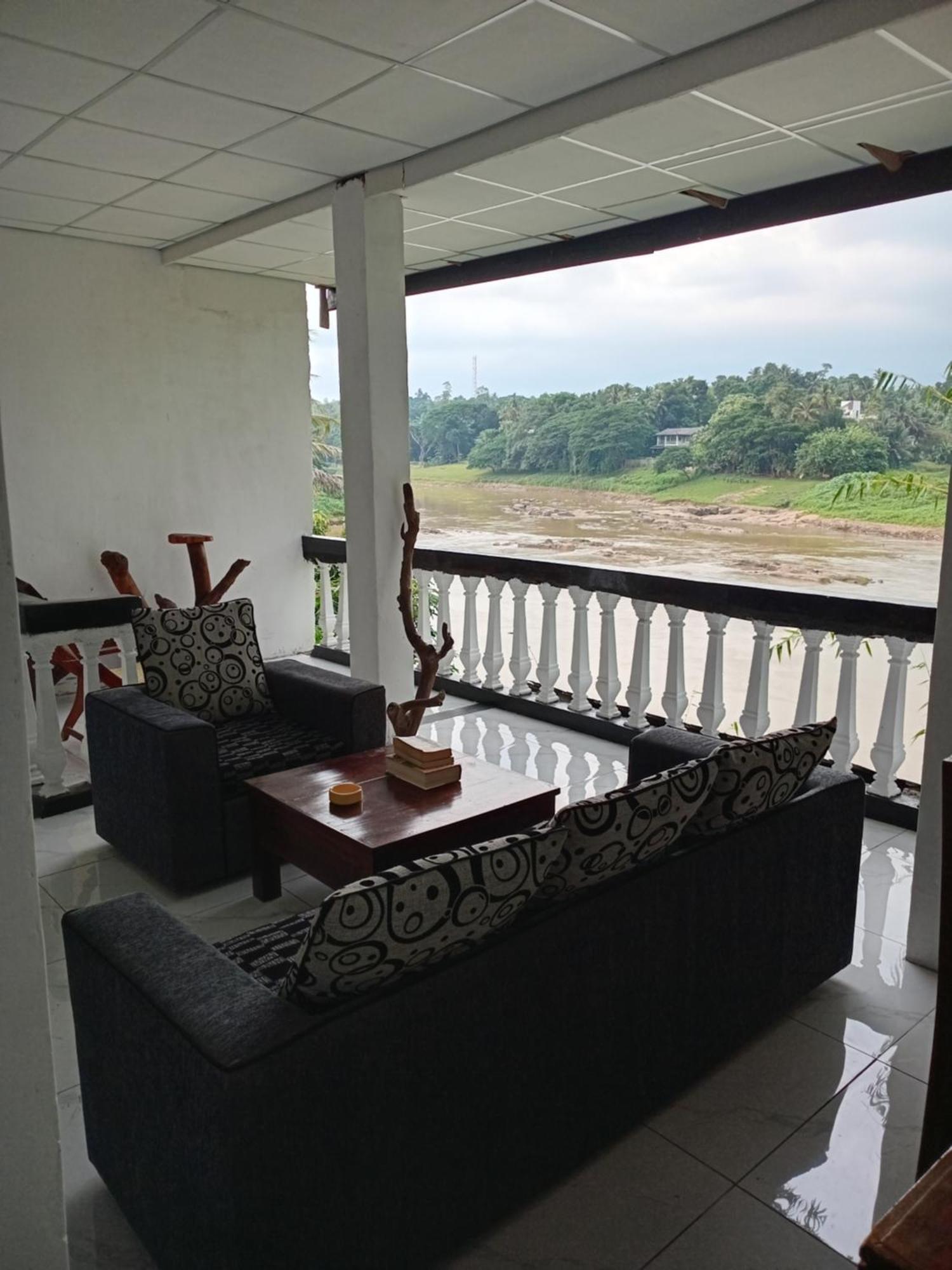 Sadhara River View Lodge كاندي المظهر الخارجي الصورة